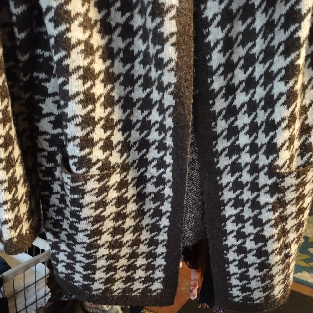 Max Studio Houndstooth Patterned Cardigan - image 2